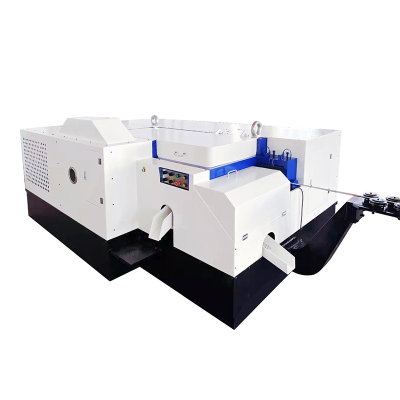 Avtomatski stroj za izdelavo šestrobih matic