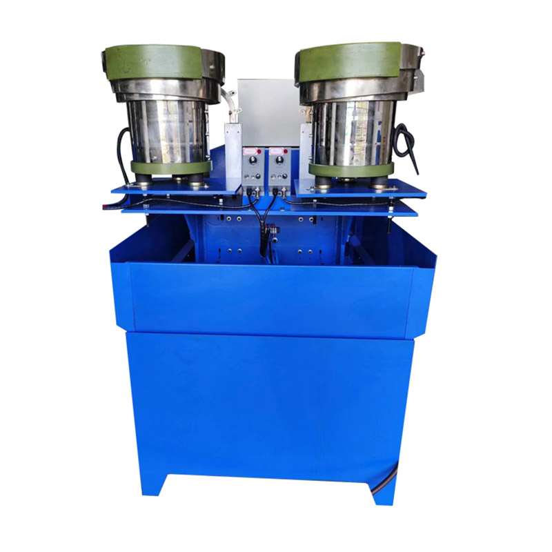 Polavtomatski stroj za narezovanje orehov Iron